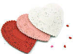 Doilies Heart 150mm - pack of 30 - STC25