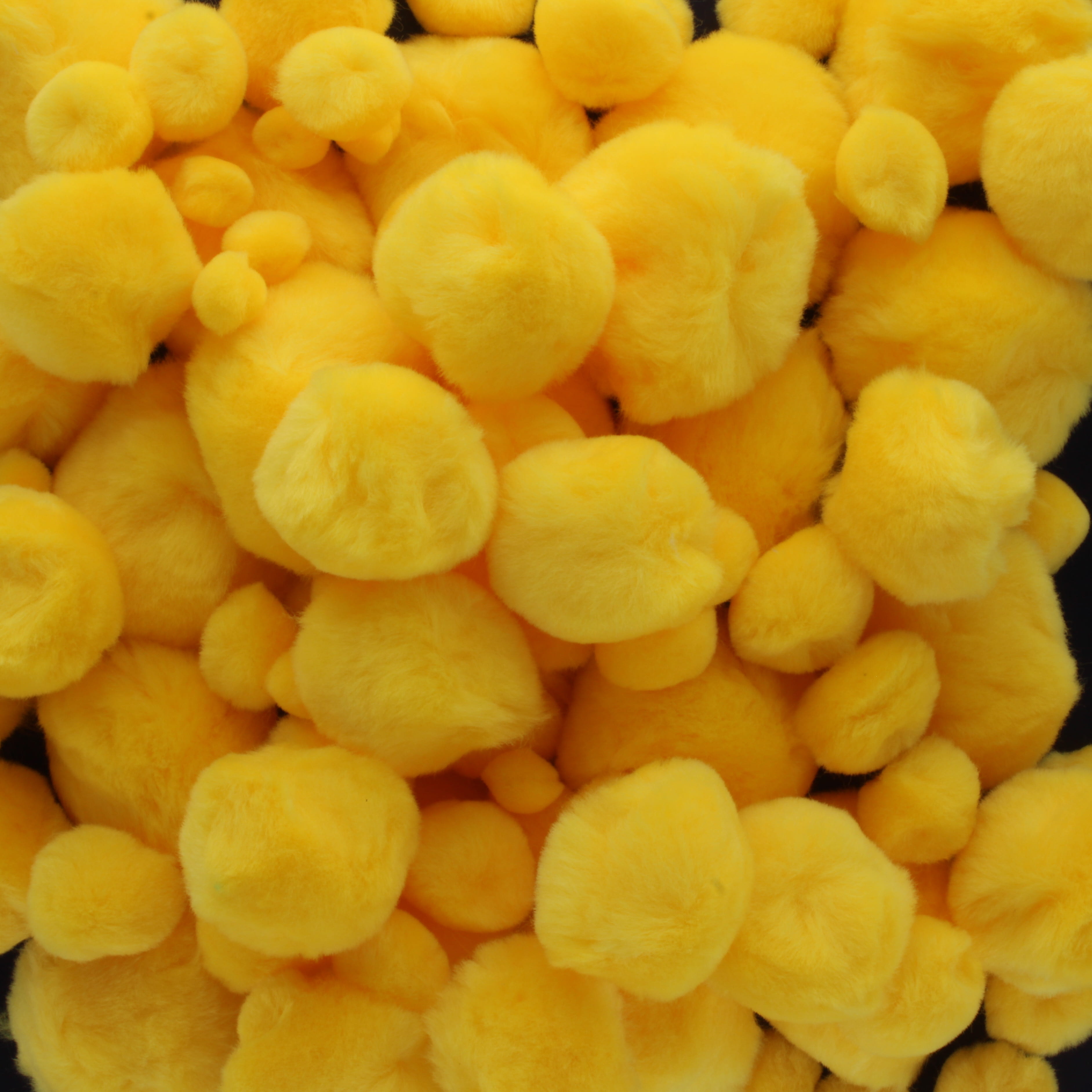 Pom-Poms Yellow Assorted - pack of 100